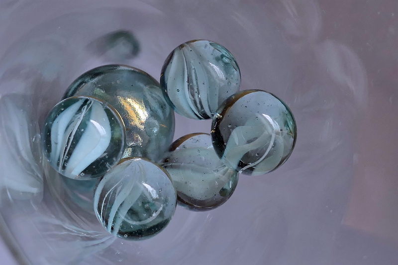 crystal, directly above, shape, glaskugeln, no people, roll, green, reflections, full frame, transparent, shiny, marbles, ice, Gloss, mirroring, indoors