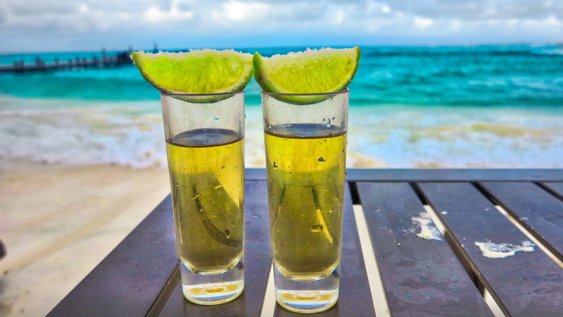 lime, water, hyatt ziva, horizon over water, nature, wood - material, food and drink, no people, cancun, cocktail, drinking glass, mexico, fruit, 4K, the tropical