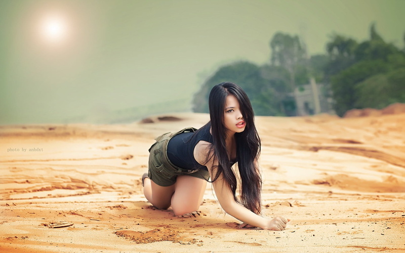 teenager, young women, 1080P, full length, shorts, top, hair, tank, hairstyle, black, leisure activity, focus on foreground, women, sand, looking at camera