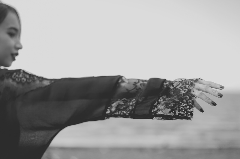 lace, nature, day, human limb, photography, black, men, body part, monochrome, brunette, silhouette, black lipstick, human body part, self portraits, 4K