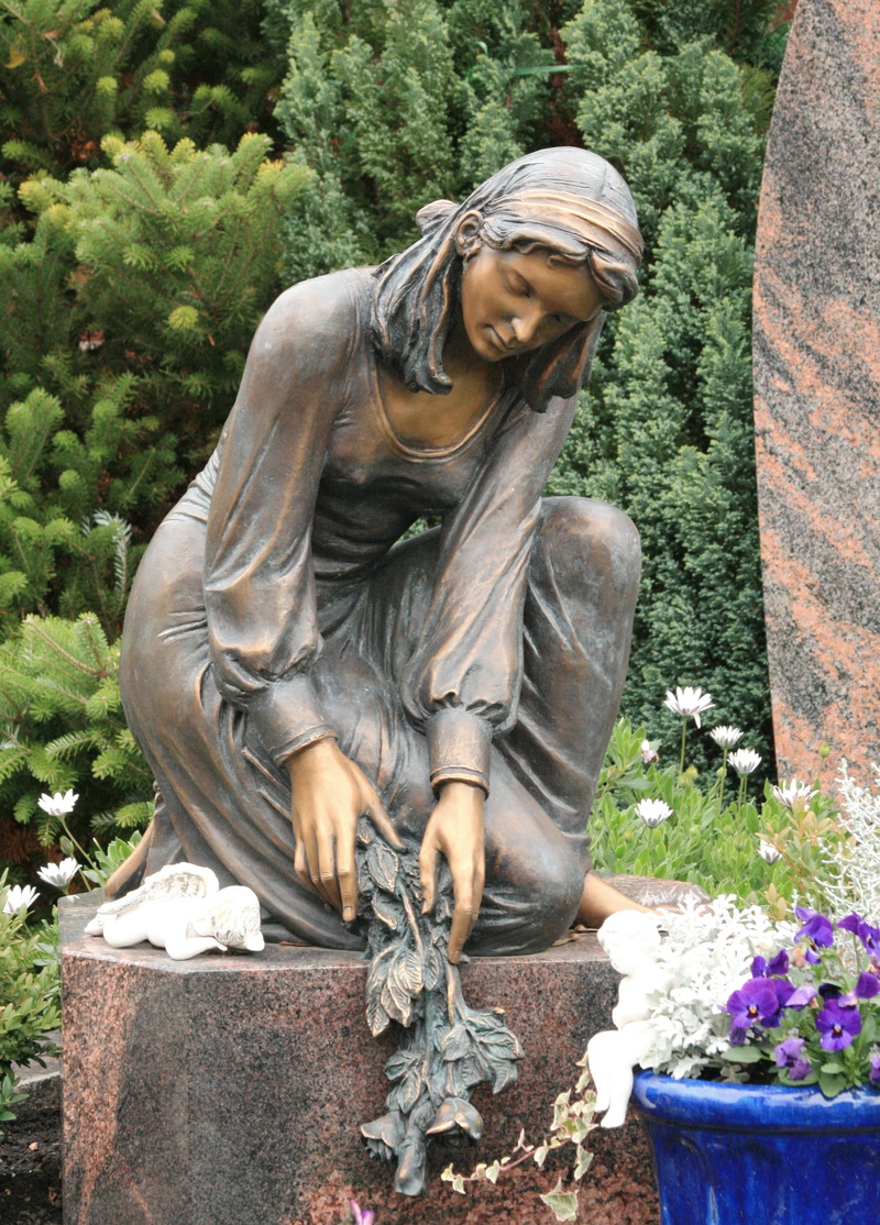 loss, hope, mood, holding, flower, tree, growth, Cemetery, adults only, figure, front view, religion, solid, tombstone, leisure activity, 2K, human, real people