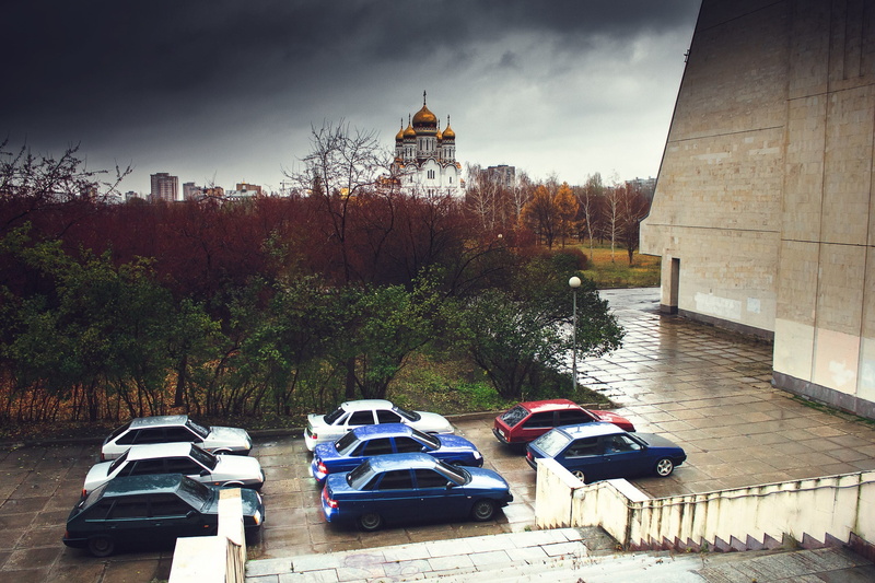 auto, urban Scene, day, outdoors, cultures, assorted, land Vehicle, history, summer, russia, machine, Lada 110, VAZ, nature, VAZ-2110, famous Place, no people