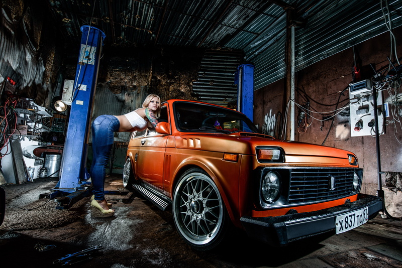 women, car, model, jeans, lada niva, 5K, tattoo, machine