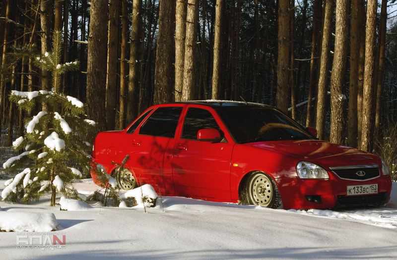 nature, sedan, winter, trunk, christmas, snow, cold - Temperature, tree trunk, land, snowdrift, woodland, canada, red, outdoors, auto, day, plant, Priora