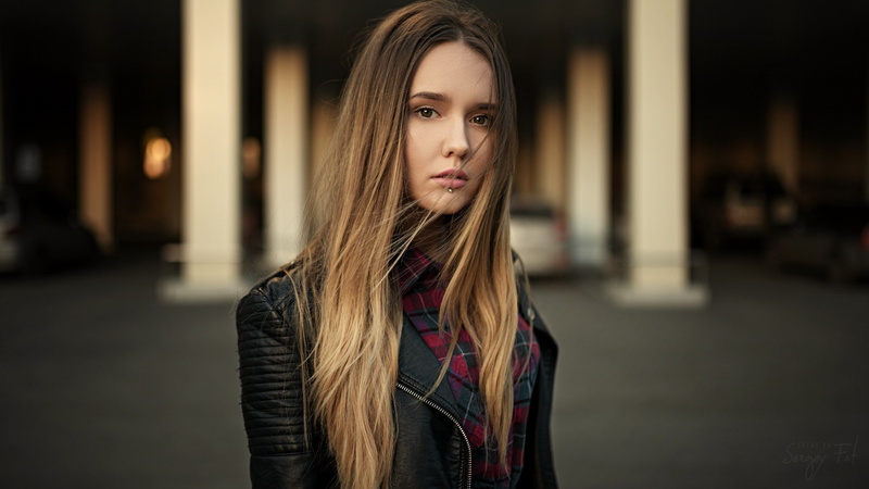 leather jackets, Sergey Fat, teenager, hairstyle, young adult, women, long hair, depth of field, focus on foreground, young women, waist up, brown hair