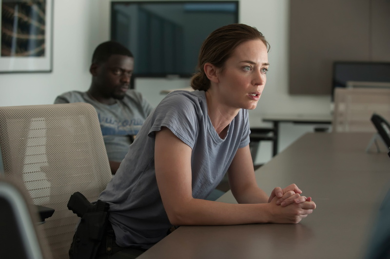 casual clothing, seat, table, indoors, Emily Blunt, hairstyle, looking, young women, lifestyles, sitting, depth of field, furniture, people, young men