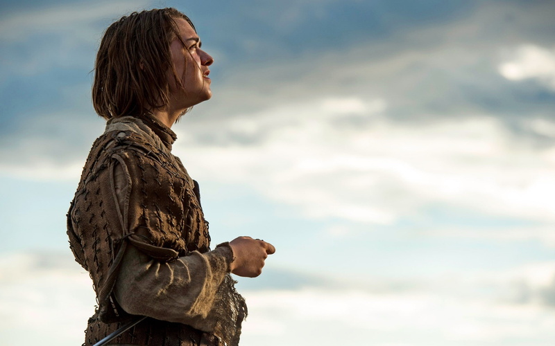 looking away, focus on foreground, 1080P, smiling, looking, nature, Game of Thrones, Arya Stark, sky, leisure activity, adult, outdoors, child, Maisie Williams