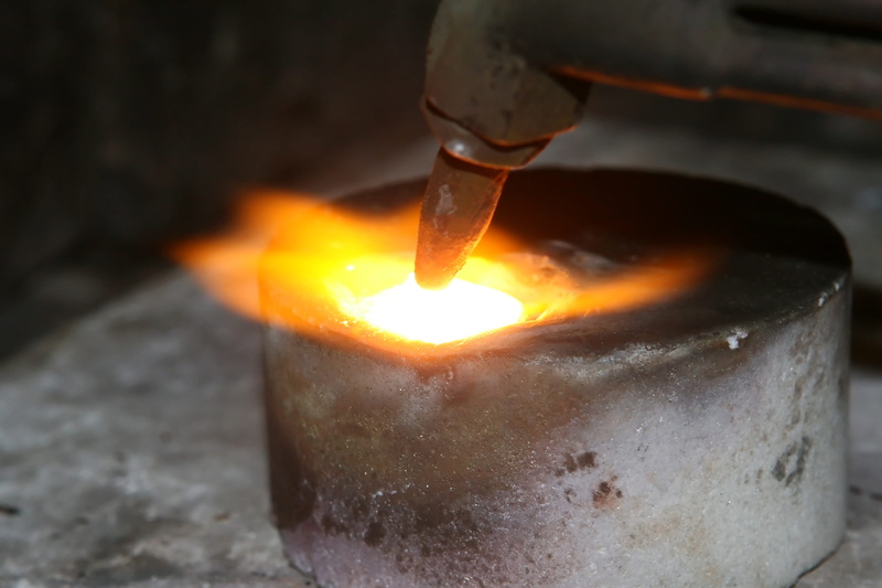 molten, labor, bars, bronze, smelt, pouring, finance, metal industry, aluminum, commerce, metal, workshop, indoors, silver, welder, 2K, ladle, glass, oxygen