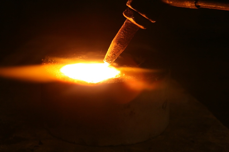 platinum, pot, bronze, aluminum, silver, metal, steel, industry, aluminium, welder, labor, light, metal industry, equipment, alloy, torch, plated, acetylene
