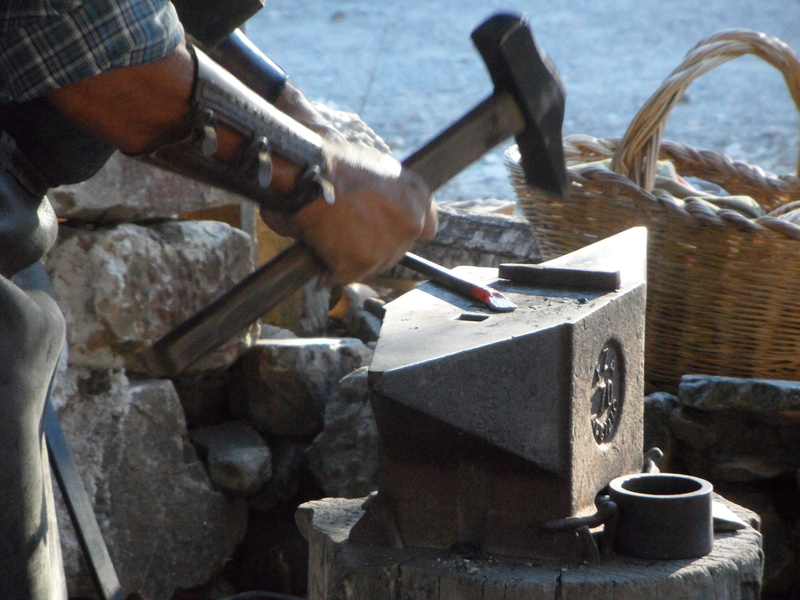 water, hot, hitting, craft, day, middle ages, hammer, holding, working, profession, nature, midsection, forge, work, human hand, occupation, historically