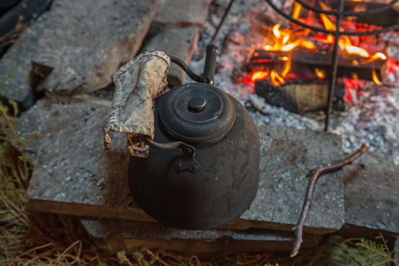 log, glowing, whistle, burning, hot, metal, flame, kitchen utensil, bonfire, no people, sweden, fire - Natural Phenomenon, pot, wood, black, wood - Material