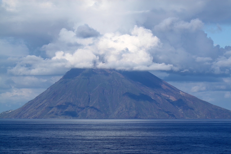 sulfur, travel destinations, maw, mediterranean, 4K, volcanism, surrounded, lava, day, nature, cloud - sky, volcanic crater, hot, water, italy, volcano
