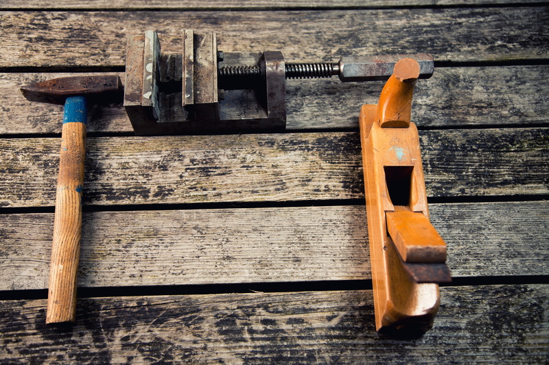 day, metal industry, man made object, chisel, jack, sharp, hand tool, table, construction, equipment, carpenter, man made, bench, hammer, group of objects