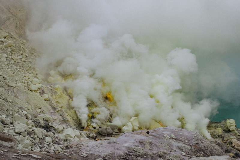 2K, fire - Natural Phenomenon, white, mining, power in nature, power, volcano, ash, mine, outdoors, sulfur, smoke, close-up, fumes, mountain, non-urban scene