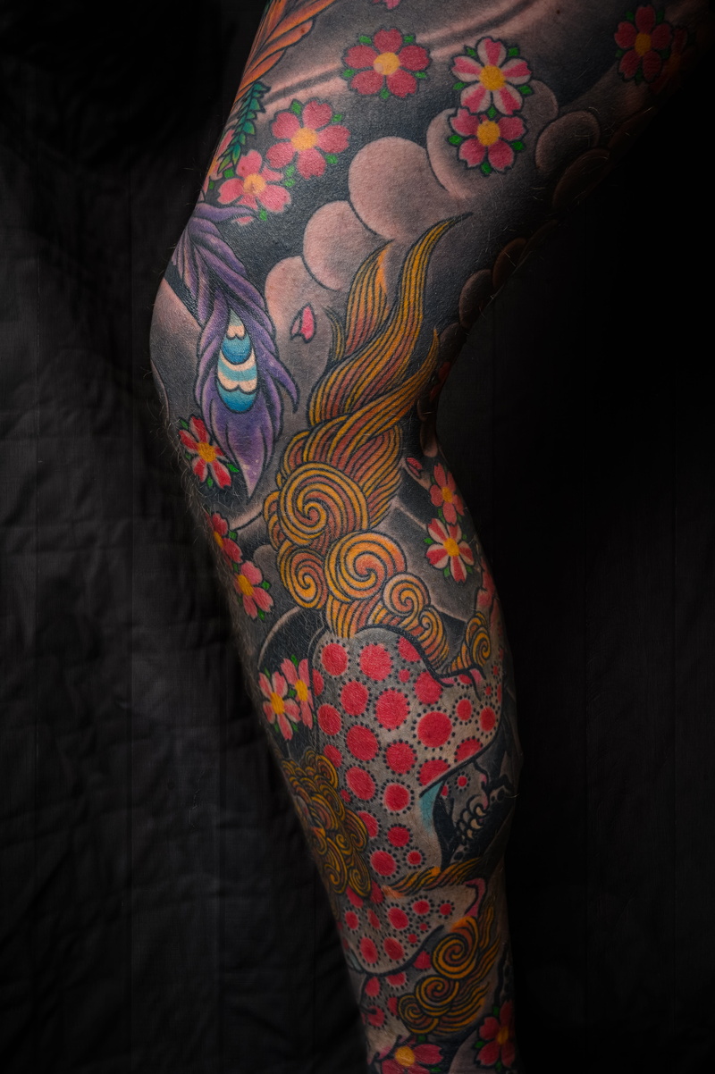studio shot, human hand, pigment, adult, limb, wear, body part, hand, multi colored, human body part, design, human leg, texture, creative, graphic, mark