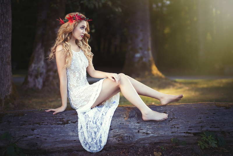 model, young women, Kyle Cong, long hair, young adult, casual clothing, women outdoors, sitting, tree, white dress, women, trees, lifestyles, outdoors