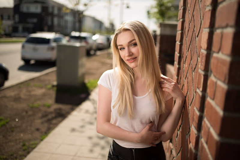 beauty, young adult, young women, long hair, 1080P, teenager, emotion, depth of field, Kyle Cong, architecture, 500px, blonde, women, women outdoors, casual clothing