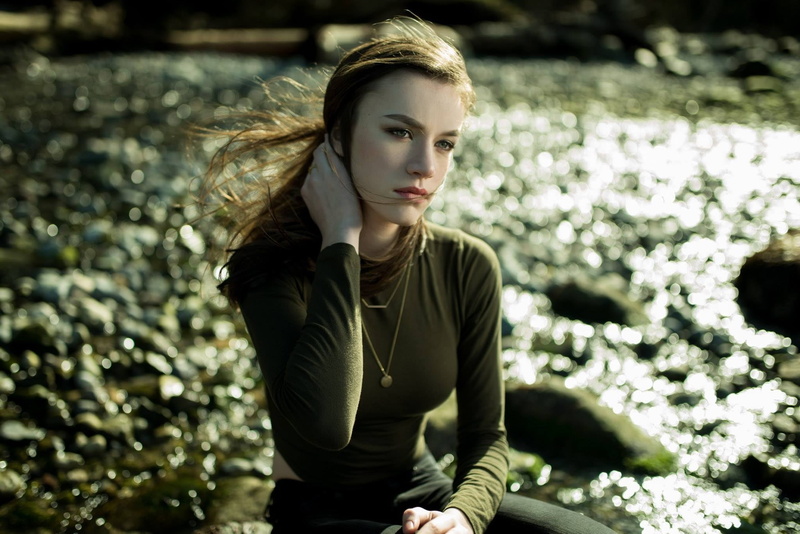 nature, straight hair, depth of field, outdoors, young women, day, hairstyle, young adult, lifestyles, contemplation, plant, beauty, teenager, long hair