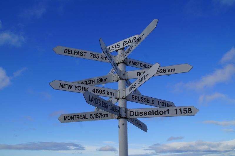 opportunity, directions, day, outdoors, 2K, information sign, selection, directory, direction, alternative, show, away, scotland, road sign, western script