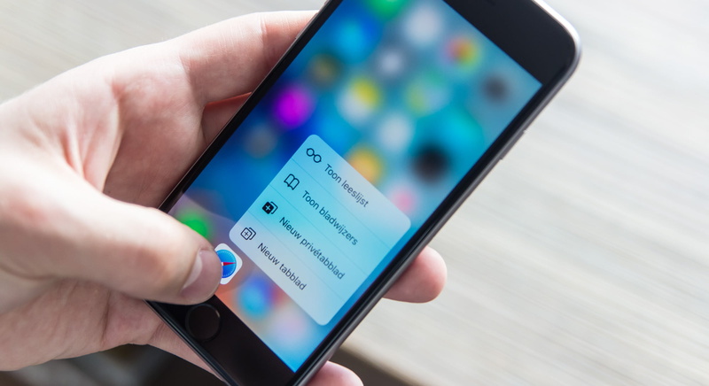 modern, visual Screen, touch Screen, liquid-Crystal Display, connection, equipment, safari, editorial, 1080P, apple Computers, smart Phone, people, mobile app
