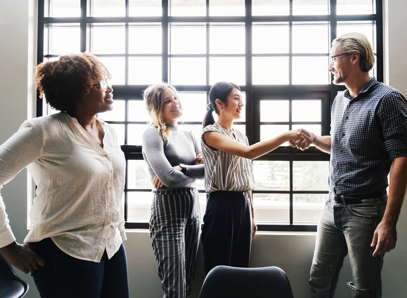 females, wear, business deal, together, interaction, males, business, group of people, day, cooperation, shaking hands, client, togetherness, coworker