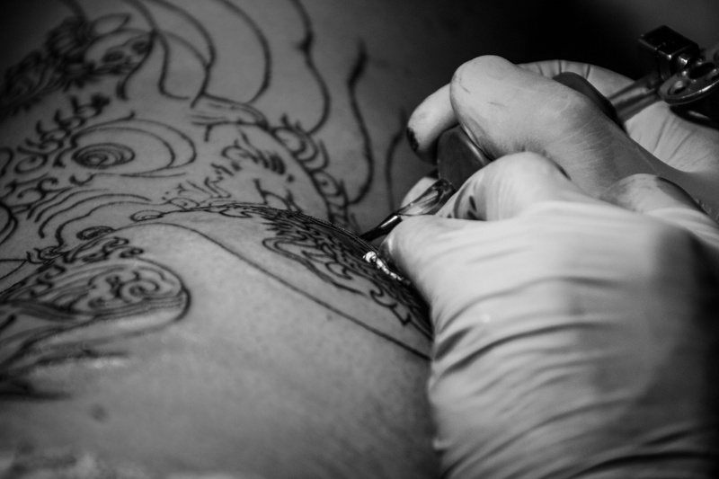tattoo, 5K, work, tattooing, adults, body part, ink, sterile, lifestyle, finger, occupation, body, alternative, holding, indoors, artists, gloves, culture
