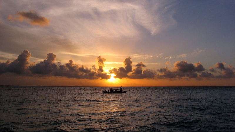 National Geographic, summer, dusk, widescreen, sea  caribbean, Passage, silhouette, sunset, travel photography, boat, boating, sea, pands, beautiful, NGI