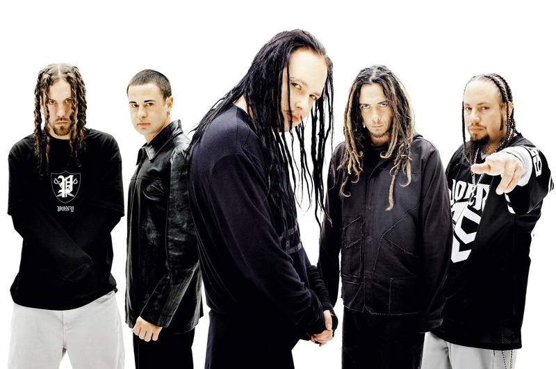 serious, adolescence, Music, young adult, child, standing, indoors, cut out, looking at camera, black color, clothing, women, Band (Music), 1080P, friendship