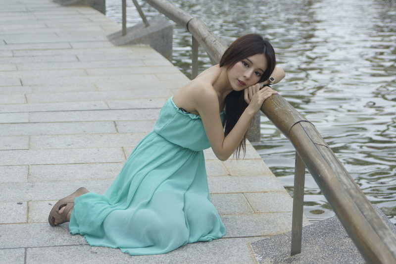 Dress, Zhang Qi Jun, Girl, Model, Julie Chang, 1080P, Wedge-Heeled Shoe, Old Market, Hong Kong, Asian, Water, Hair, Taiwanese, Models