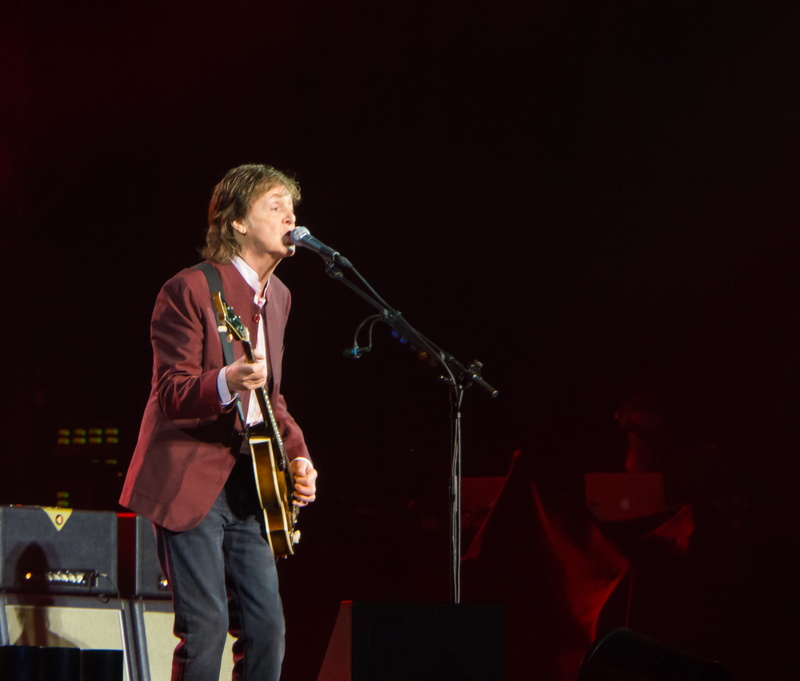 5K, nightlife, microphone, adult, dark, men, stage - performance space, skill, music, standing, mccartney, indoors, stage, musician, Sir Paul Mccartney