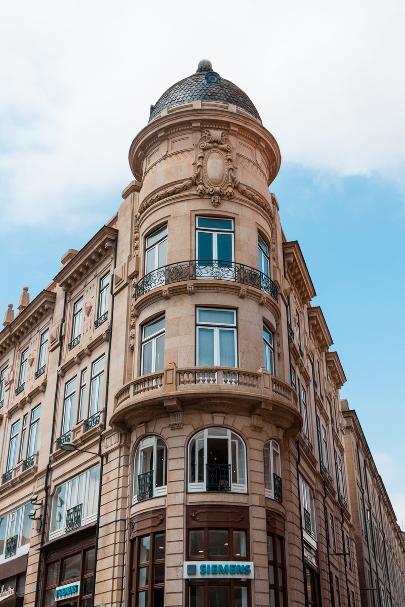 apartment, glass - material, balcony, building, arthur humeau, city, bulding, architecture, history, summer, residential district, nature, cloud - sky