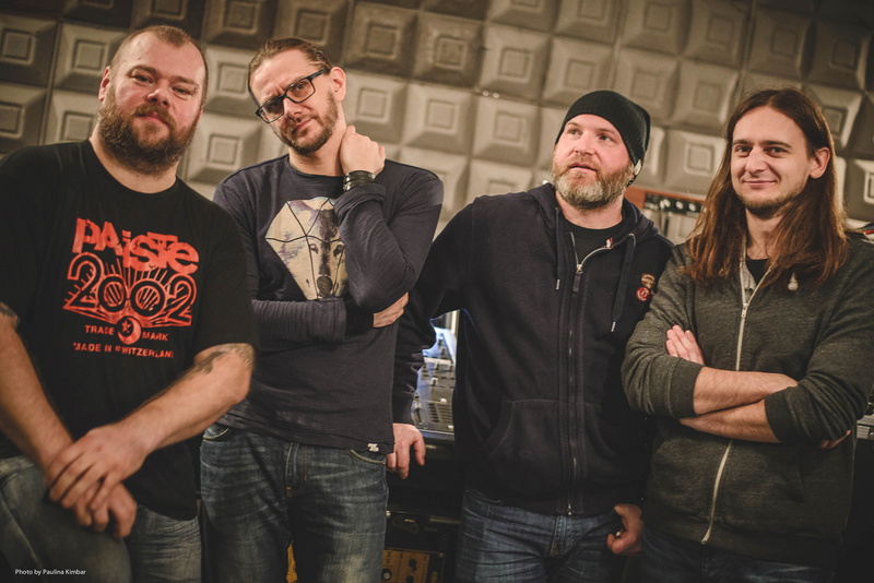 men, 2K, togetherness, looking at camera, group of people, progressive metal, band, leisure activity, casual clothing, young men, standing, smiling, front view