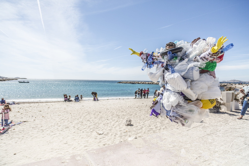 sky, day, sand, land, large group of people, men, outdoors, ecology, sunlight, incidental people, daytime, plastic, person, collection, group of people