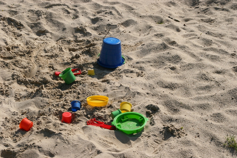 children, beach, high angle view, day, nature, bucket, holiday, trip, playground, outdoors, childhood, play, container, leisure activity, vacations, summer