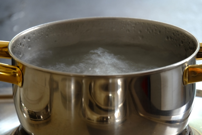 preparation, boiling, saucepan, impressive, boiling point, water bladder, water, household equipment, water vapor, domestic room, steam, domestic kitchen
