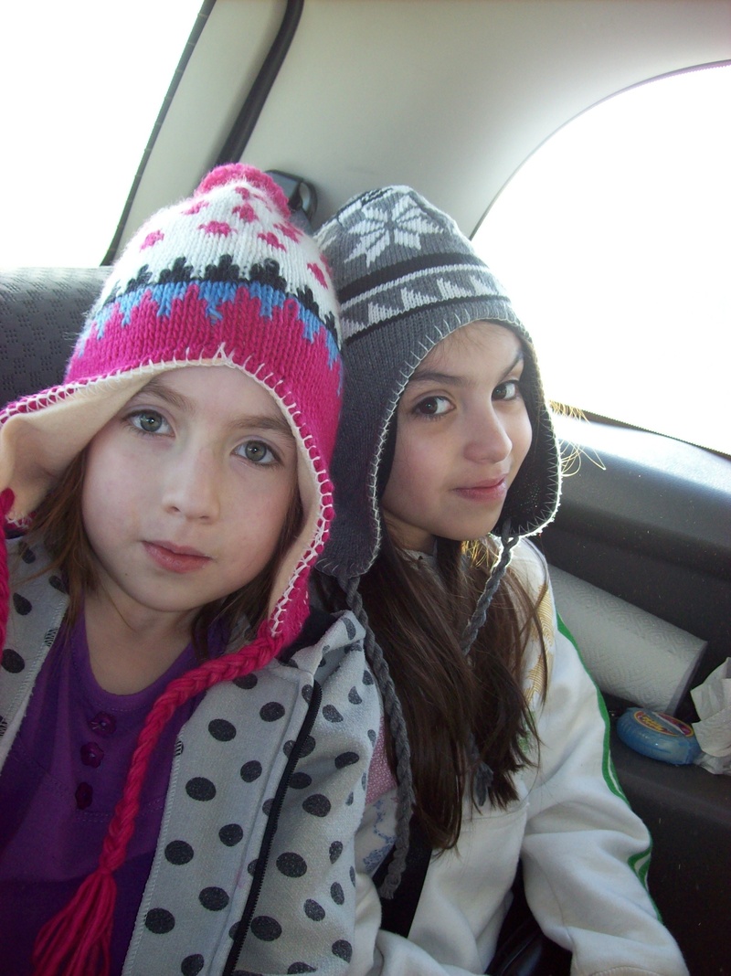 lifestyles, women, two people, outdoors, people, childhood, daughter, real people, 2K, knit hat, togetherness, portrait, warm clothing, sympathy, girls
