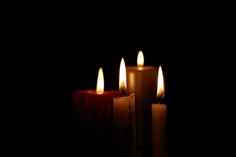 tombstone, luminosity, the tomb of, cemetery, nature, bereavement, light, fire, memory, the dead, illuminated, heat - temperature, zadusznych, indoors