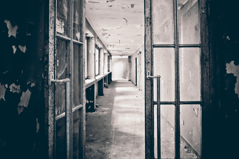 pforphoto, black and white, open, passed, weird, diminishing perspective, atmosphere, no People, gloomy, built structure, old building, masonry, old, the way forward