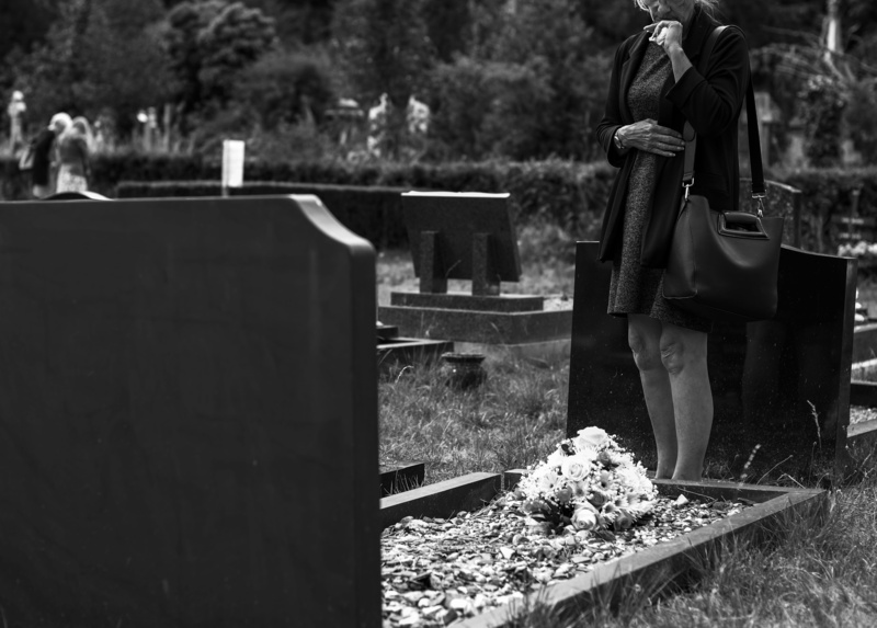 sad, grieving, day, women, crying, remembering, person, 5K, burial, real people, sleeved, grave, wear, memorial, tree, one person, plant, resting place