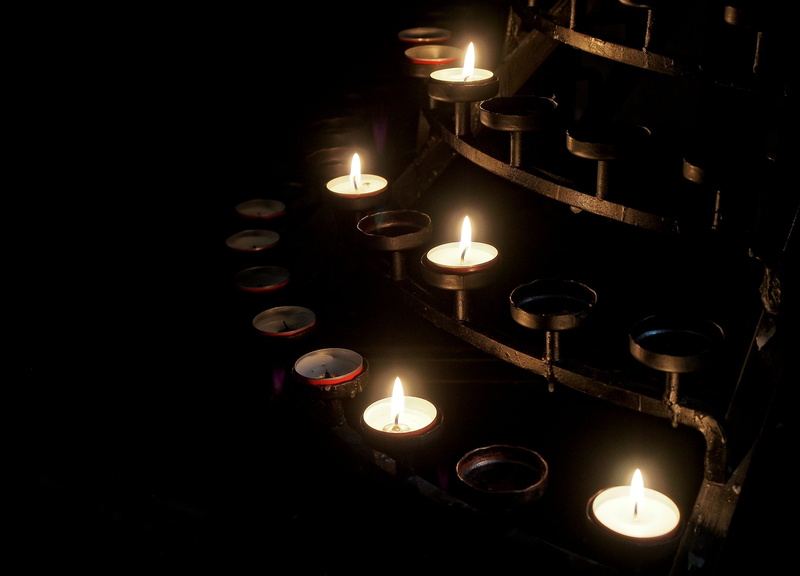 pray, flame, hope, votive, loved, fire - Natural Phenomenon, church, memory, white, faith, glowing, remember, belief, no people, nature, praying, illuminated