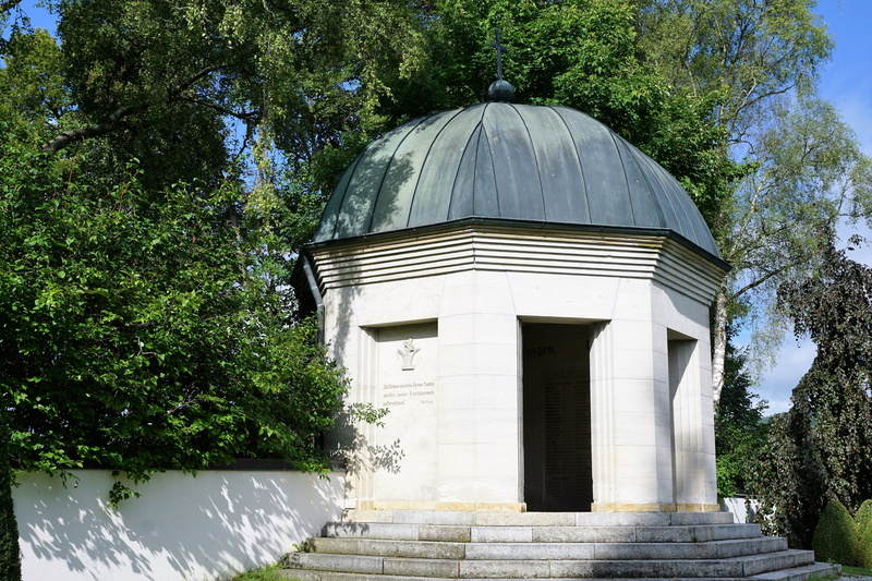 about, wayside chapel, art, holy, outdoors, europe, sky, mood, summer, of course, green color, white, party, building, chapel, religion, plant, pentecost