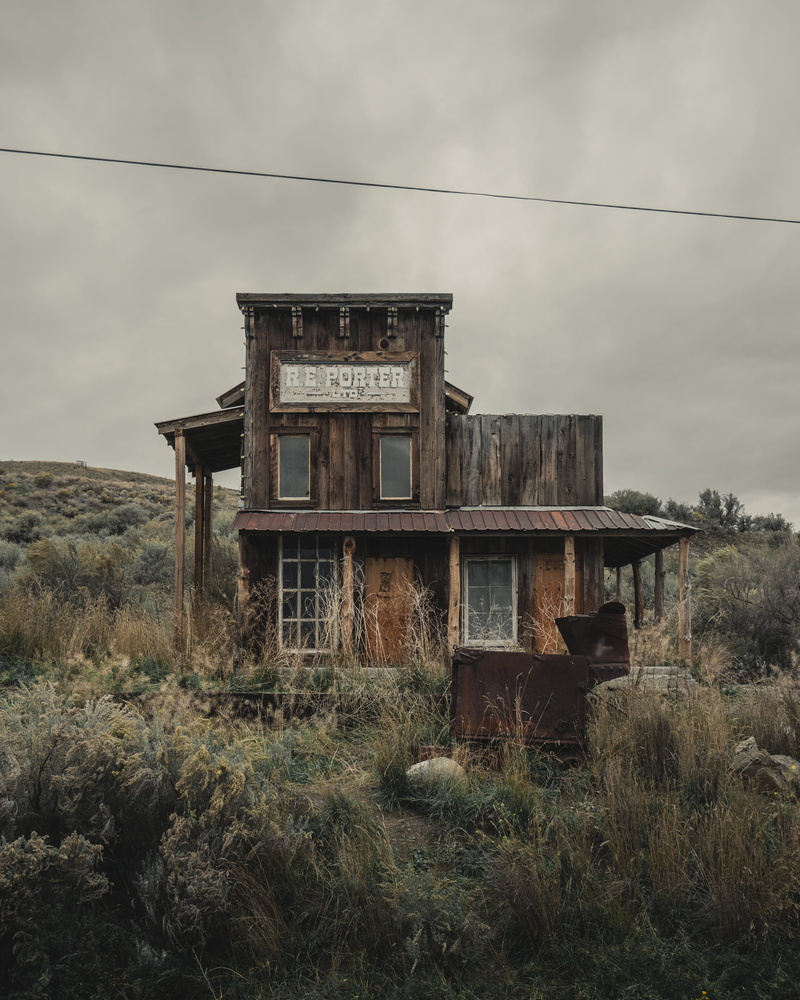 no people, old, ghost village, art, land, old house, colline, building, plant, house, field, architecture, ferme, deterioration, farm, grass, built structure