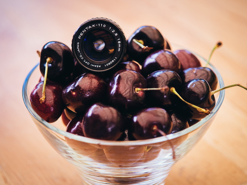 F/2.8, Sweet Cherries, 720P, cherry, tiny, dessert, lens, glass bowl, fruit, bowl, ted, glass, freshness, berries, food, Pentax-110, healthy Eating, Film