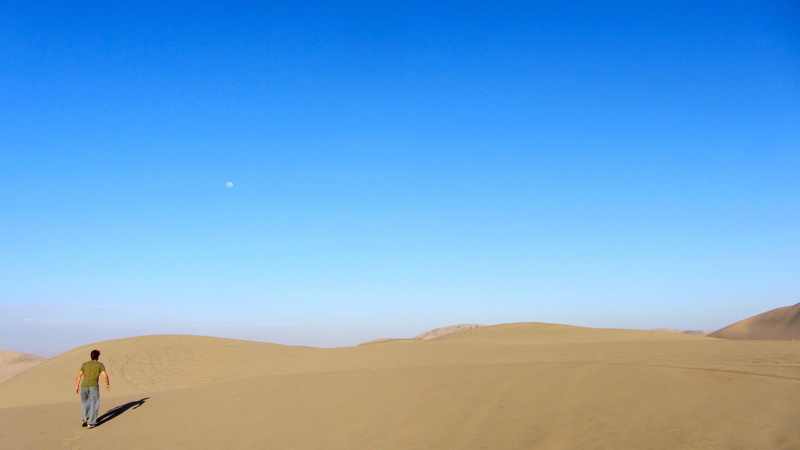 dehydrated, adult, blue, 4K, outdoors, arid climate, dry, climate, environment, karg, sky, nature, full length, desert, one person, sand, sunny, sand dune