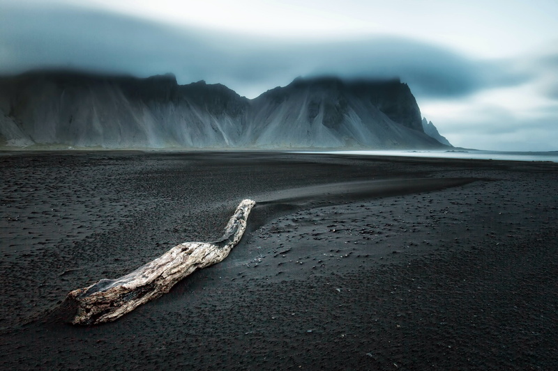 bed, tranquil scene, sheet, snowcapped mountain, landscape, driftwood, beauty in nature, environment, non-urban scene, 2K, cloud - sky, white, land, idyllic