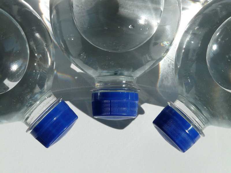 mineral water, nature, capping, lid, studio shot, screw cap, bubble, technology, science, no people, household equipment, refreshment, drink, 2K, research