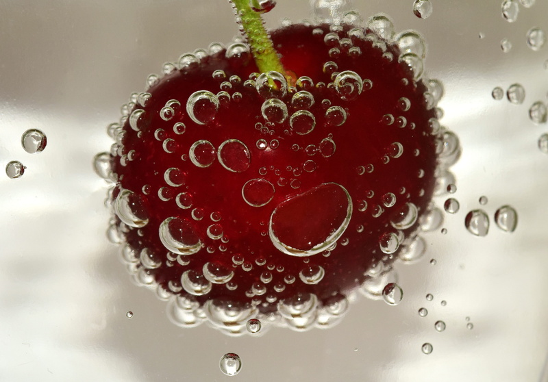 transparent, no people, freshness, bubble, full frame, wet, nature, food and drink, air bubbles, immersion, indoors, close-up, purity, air beads, bubbling bubbles