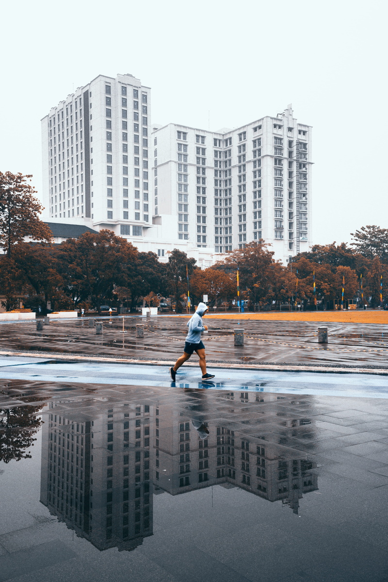 run, d800, action, day, water, healty, man, indonesia, city, wet, cityscape, 5K, street, males, lifestyles, car, sport, urban, outdoors, young Adult, nikon