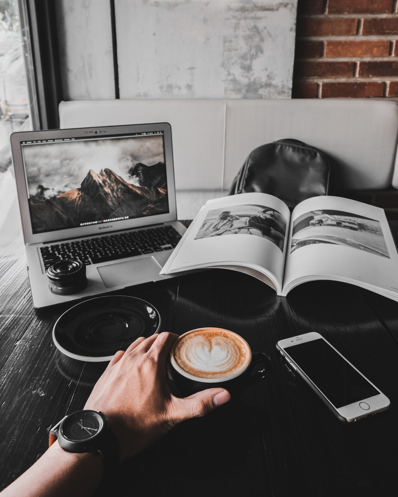 communication, magazine, latte, one person, real people, drink, indoors, finger, coffeeshopbandung, coffee shop, book, 4K, human body part, macbook, reading