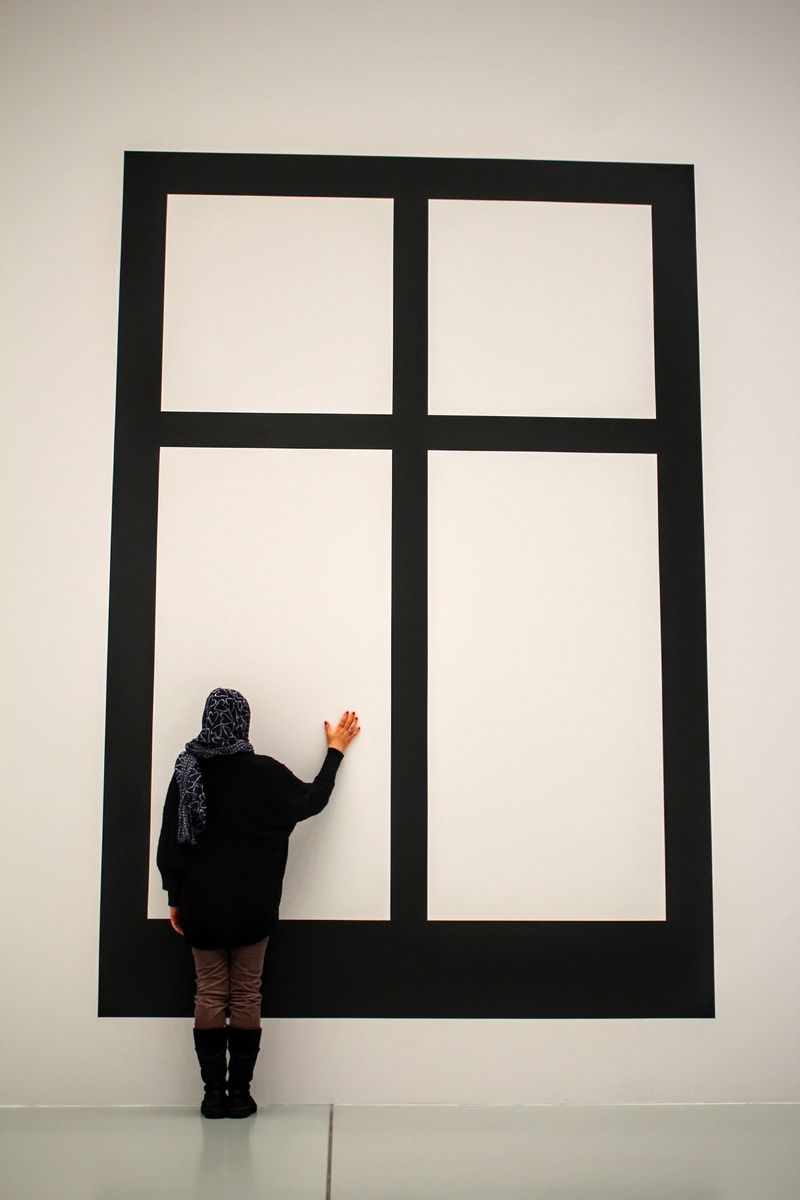 real people, blank, human arm, full length, window, paint, standing, art museum, creativity, museum, visitors, art, men, art and craft, headscarf, gesturing